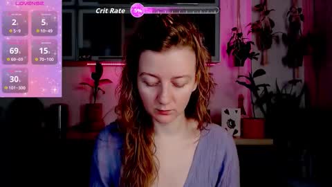 Snapshot of elly_helly chatting on 12/22/25, 07:11 elly_helly online show from 12/22/25, 07:11