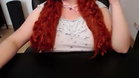 Elly online show from 05/19/26, 12:55