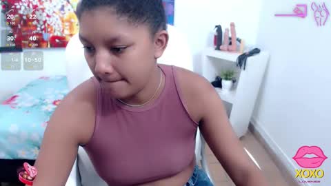 Snapshot of elly_willis chatting on 10/20/25, 12:05 Elly online show from 10/20/25, 12:05