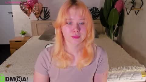 ellya_castro online show from 02/21/26, 12:00