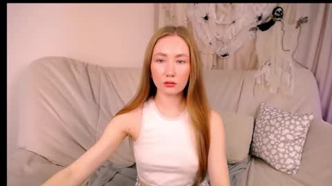 Snapshot of ellycolins chatting on 10/29/25, 02:58 Elly online show from 10/29/25, 02:58