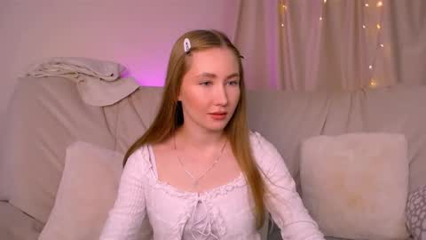 Snapshot of ellycolins chatting on 11/14/25, 03:16 Elly online show from 11/14/25, 03:16