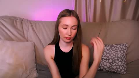 Snapshot of ellycolins_ chatting on 02/28/26, 03:51 Elly online show from 02/28/26, 03:51