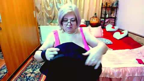 ellyhot53 online show from 02/26/25, 03:52