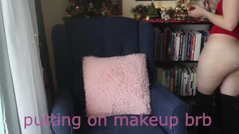 Snapshot of ellynaomi chatting on 12/07/24, 03:41 Elly Naomi online show from 12/07/24, 03:41