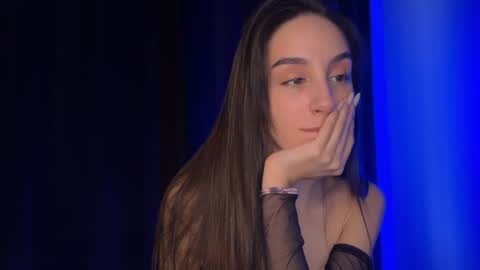 Im online Fri Sun Mon Tue Thu Fri Sat3 from 1000 online show from 01/20/25, 08:30