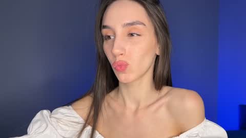 Im online Fri Sun Mon Tue Thu Fri Sat3 from 1000 online show from 01/26/25, 08:14