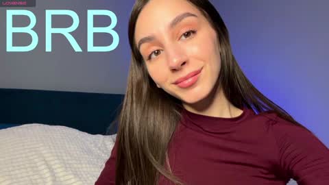 Im online Fri Sun Mon Tue Thu Fri Sat3 from 1000 online show from 02/04/25, 10:00