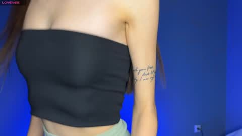 Im online Fri Sun Mon Tue Thu Fri Sat3 from 1000 online show from 02/06/25, 08:18