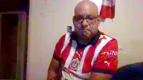 Snapshot of elmario24 chatting on 10/09/25, 07:17 elmario24 online show from 10/09/25, 07:17