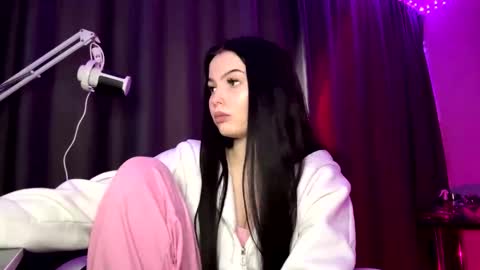 Snapshot of elmermelendes chatting on 02/09/26, 07:56 Tiny online show from 02/09/26, 07:56