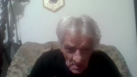 elmo191271 online show from 10/17/25, 08:00