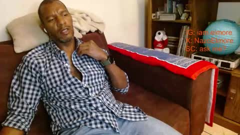 Snapshot of elmorenazogt chatting on 11/22/25, 05:06 My name is Elmore. Please say hello I like to chat with you. If you have requests or dirty talk please use tip online show from 11/22/25, 05:06