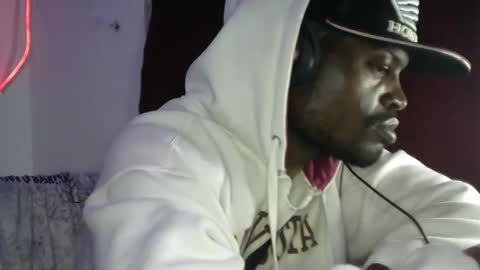 Snapshot of elniga21 chatting on 11/04/25, 04:22 EL NIIGGGAA  21                                                                  EL NIGGA  21 online show from 11/04/25, 04:22