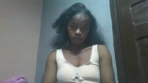 elodie228680 online show from 04/29/26, 05:22