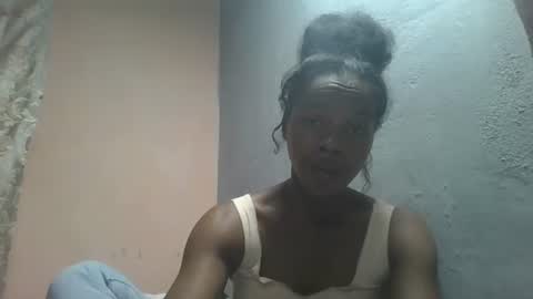 elodie228680 online show from 04/29/26, 05:30
