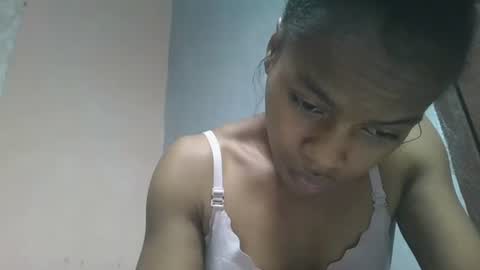 elodie228680 online show from 05/02/26, 03:22