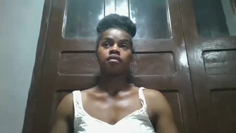 elodie228680 online show from 05/07/26, 07:30