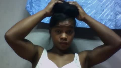 elodie228680 online show from 05/20/26, 03:02