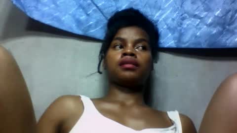 elodie228680 online show from 05/24/26, 05:51