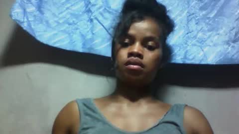 elodie228680 online show from 06/02/26, 07:16
