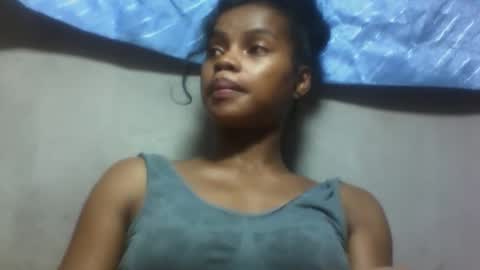 elodie228680 online show from 06/04/26, 02:56