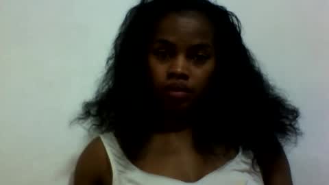 elodie228680 online show from 06/06/26, 09:36