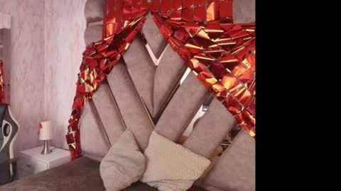 Elodie  online show from 03/16/26, 12:53