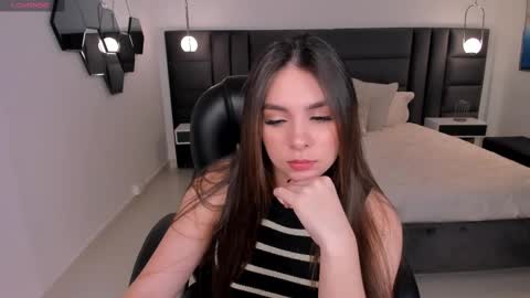 ELOISA OLIVERO online show from 02/24/25, 11:21