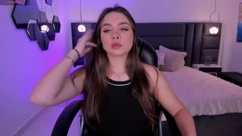 ELOISA OLIVERO online show from 03/01/25, 09:18