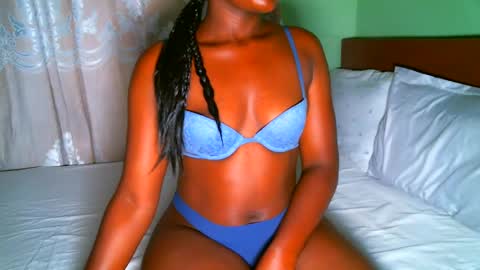 Elphaba online show from 03/03/25, 07:32