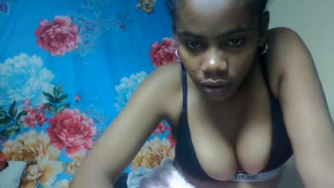 Snapshot of elphinez chatting on 08/01/26, 06:18 elphinez online show from 08/01/26, 06:18