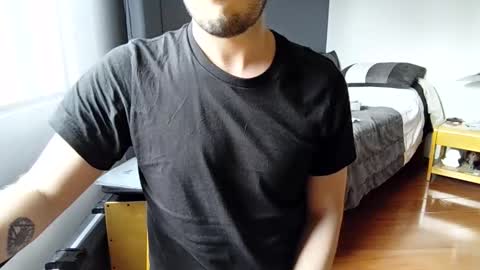 Snapshot of elriclust chatting on 11/17/25, 07:19 elriclust online show from 11/17/25, 07:19