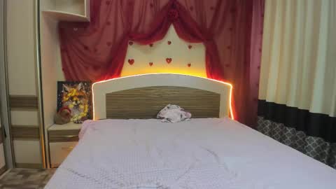 Elsa  online show from 03/26/26, 05:02