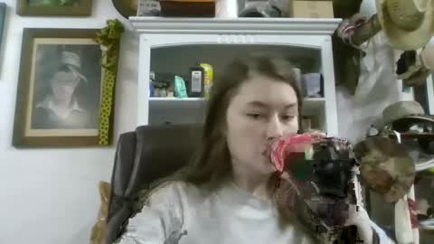 Snapshot of elsierain469 chatting on 09/16/25, 08:48 Elsie Rain online show from 09/16/25, 08:48