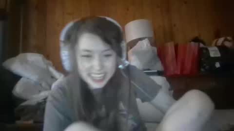 Snapshot of elsierain469 chatting on 02/19/26, 09:44 Elsie Rain online show from 02/19/26, 09:44