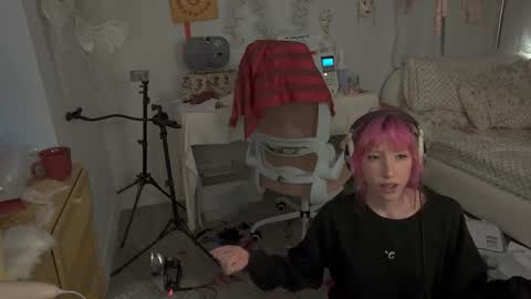 Snapshot of elslove chatting on 05/11/26, 12:38 ELS online show from 05/11/26, 12:38