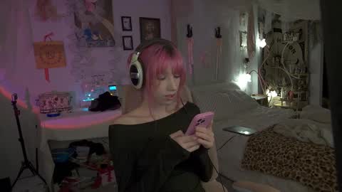 Snapshot of elslove chatting on 05/30/26, 01:25 ELS online show from 05/30/26, 01:25
