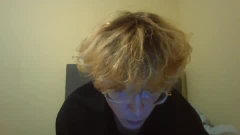 Snapshot of eltanna chatting on 09/22/25, 05:09 eltanna online show from 09/22/25, 05:09