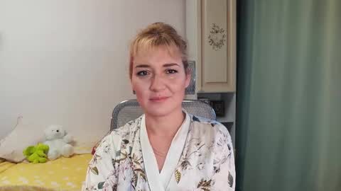 Snapshot of elviraforyou chatting on 12/02/24, 11:23 Elvira online show from 12/02/24, 11:23