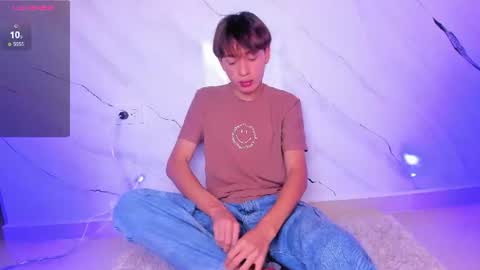  E  L  Y   K  I  N  G   online show from 06/10/26, 07:02