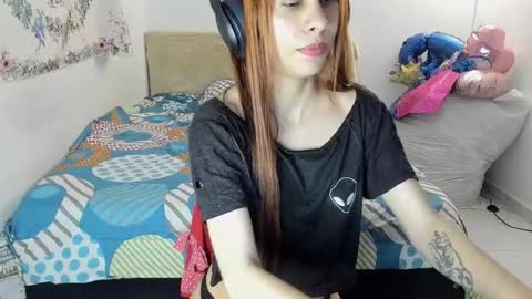 Elizabeth online show from 10/13/25, 12:43