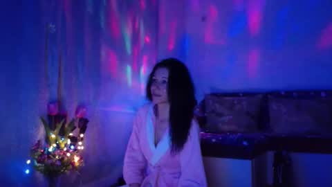 Elisa online show from 01/27/25, 12:22