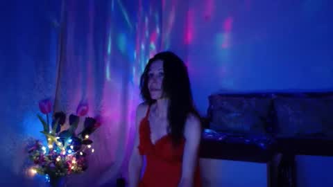 Elisa online show from 02/14/25, 10:25