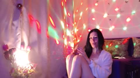 Elisa online show from 03/10/26, 10:15