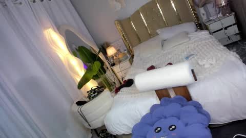 Snapshot of elyshunter chatting on 11/25/25, 12:05 ElysHunter the girl will hunt you online show from 11/25/25, 12:05