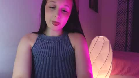 Em1l1a online show from 09/25/25, 06:11