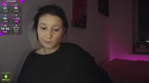 Em1l1a online show from 10/11/25, 08:07