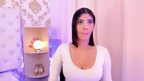 Ema Lambert  online show from 02/03/26, 12:54