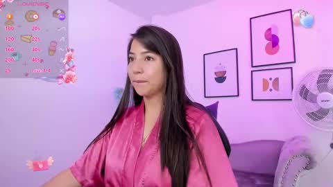 Ema louisx  online show from 01/25/25, 06:13